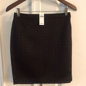 NWT BANANA REPUBLIC PURPLE PATTERNED SKIRT SIZE 0